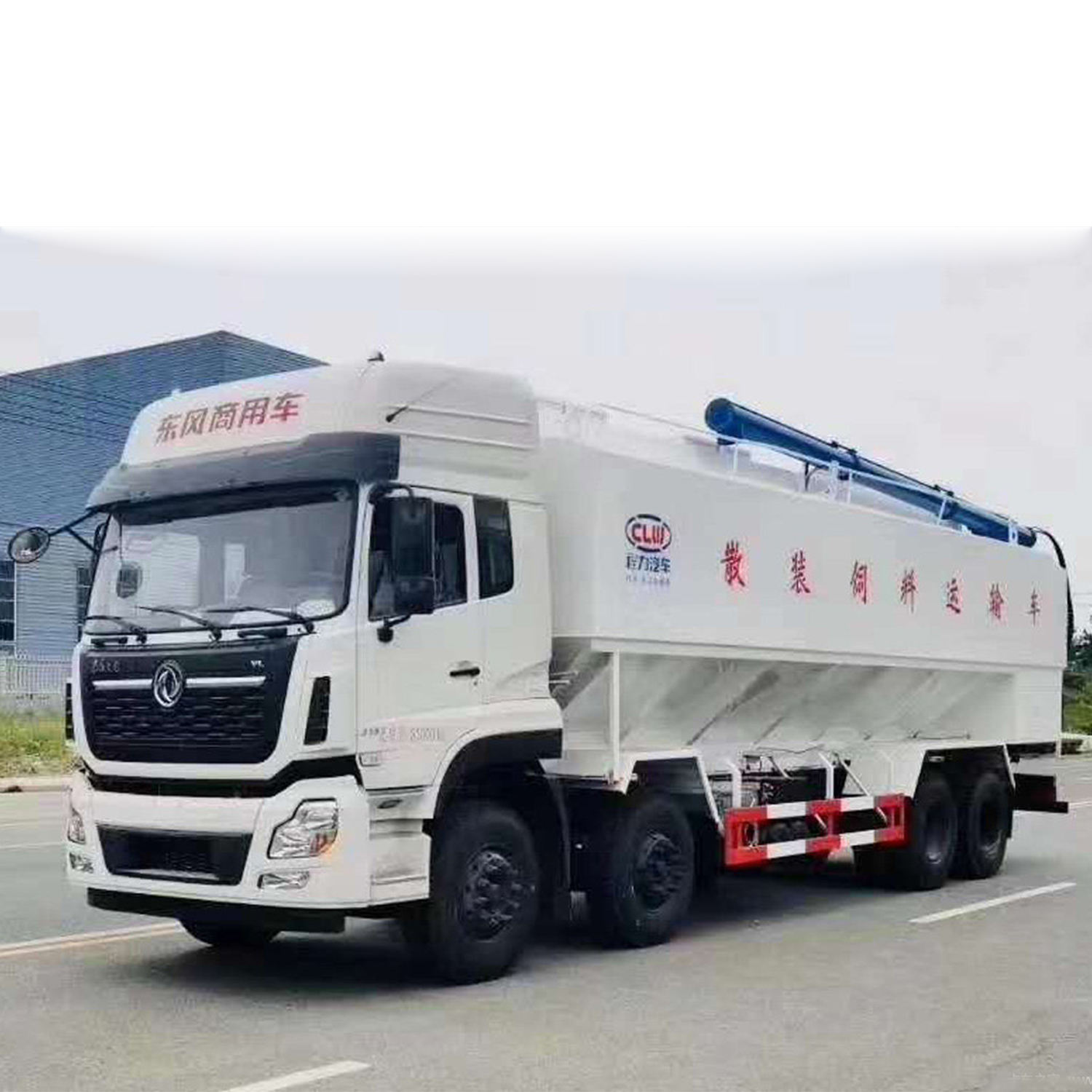 Dongfeng Tianlong 350hp 8X4 Bulk Feed Carrier Truck Diesel Manual 32m3 Powder Material Carrier Tank