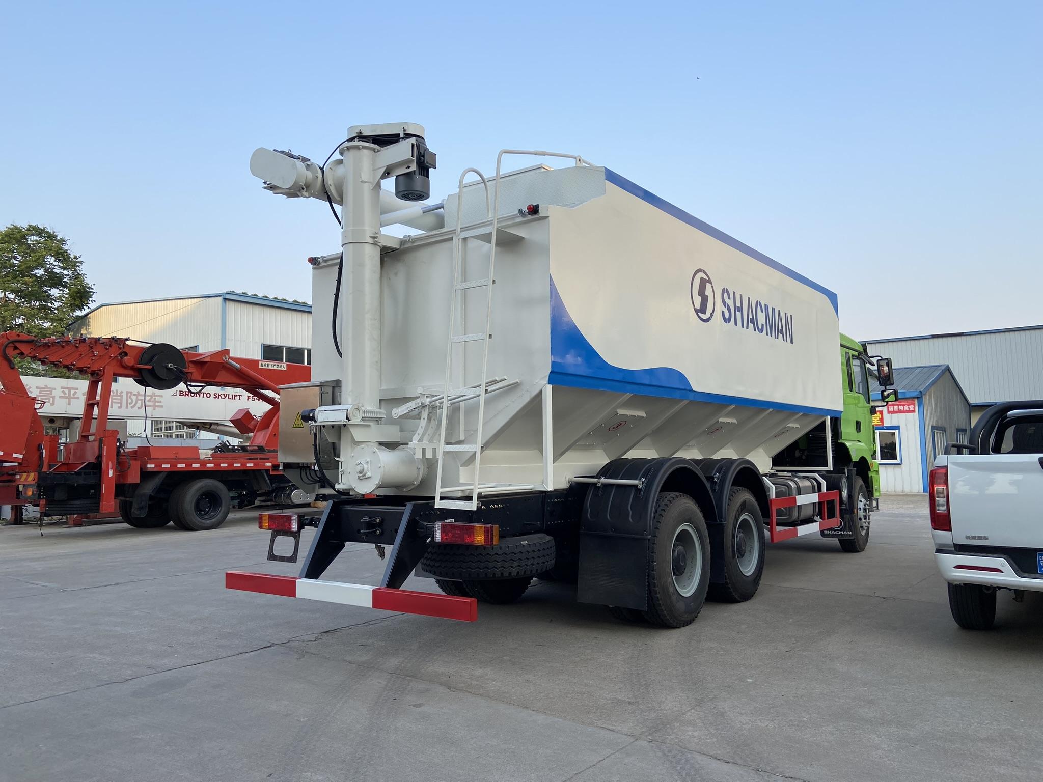 Shacman H3000 6x4 16 Ton Chicken Feed Bulk Tank Truck Silo Truck Animal Feed Truck