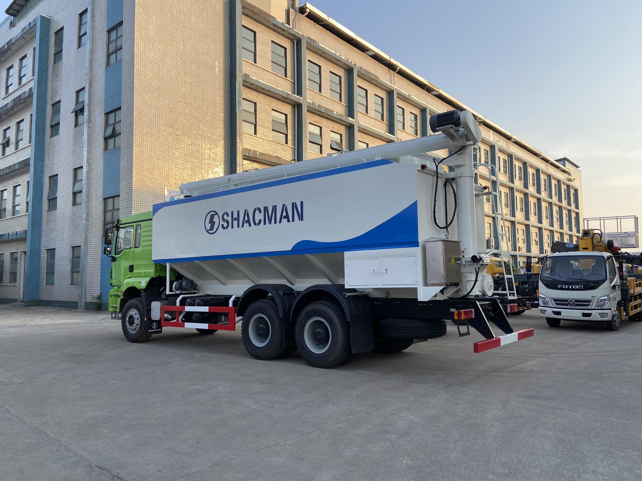 Shacman H3000 6x4 16 Ton Chicken Feed Bulk Tank Truck Silo Truck Animal Feed Truck