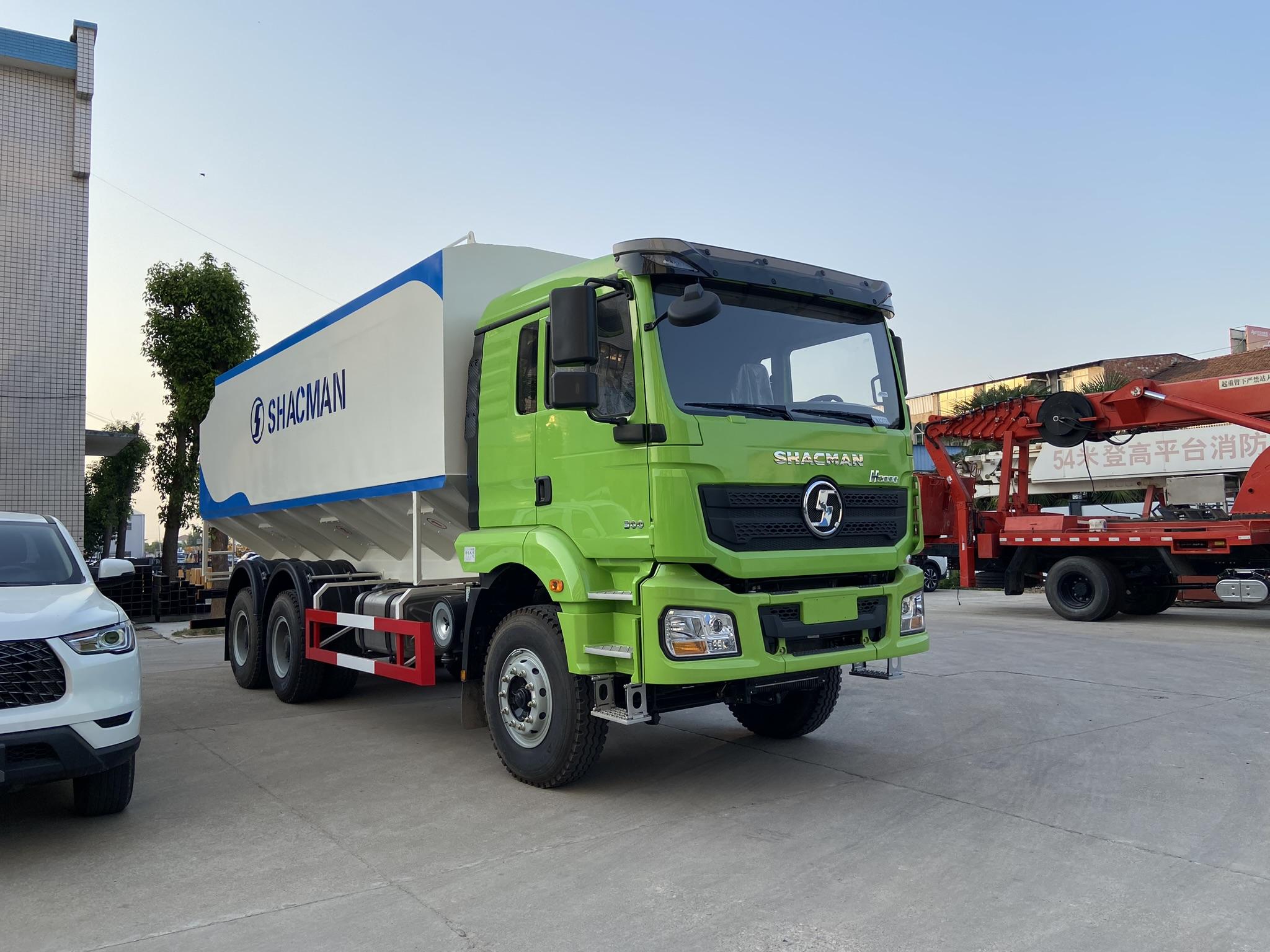 Shacman H3000 6x4 16 Ton Chicken Feed Bulk Tank Truck Silo Truck Animal Feed Truck