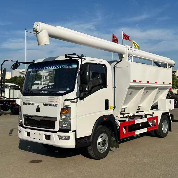SINOTRUK Howo 4x2 Factory Price Small Bulk Feed Tank Truck Bulk Feed Discharge Truck