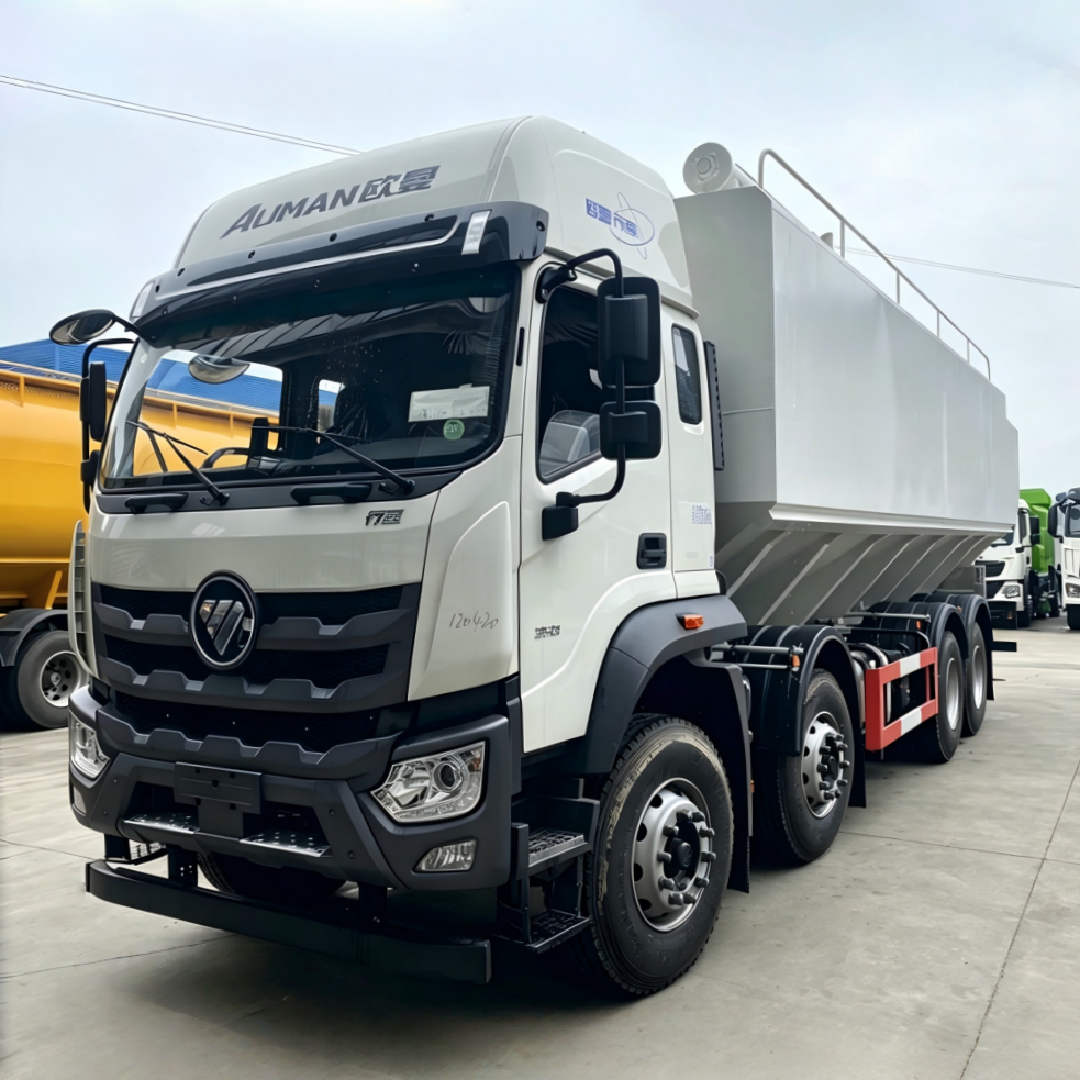Foton 8x4 30-35 m³ Tank Bulk Feed Truck Diesel Feed Cargo Trucks for Grain and Animal Feed Hauling