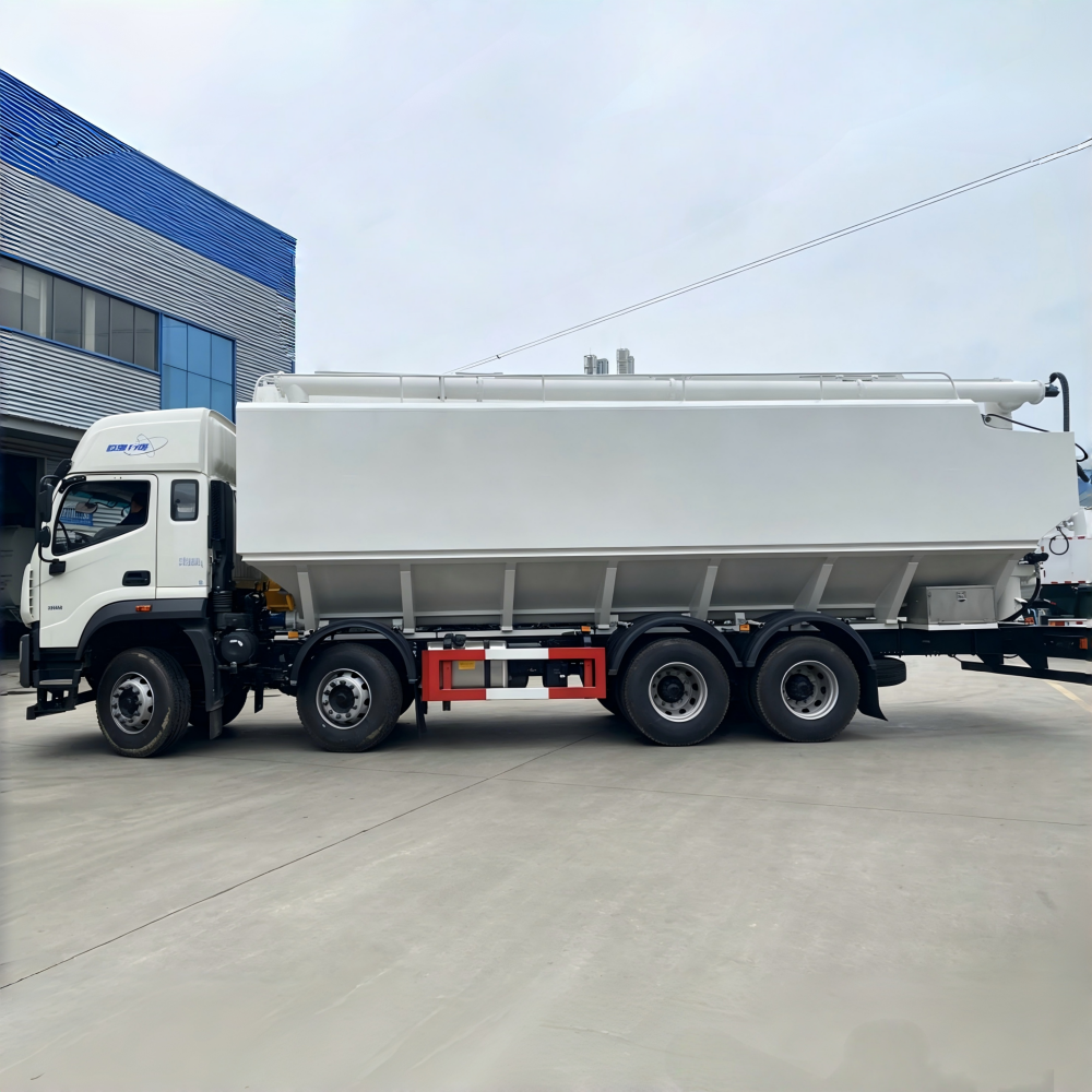 Foton 8x4 30-35 m³ Tank Bulk Feed Truck Diesel Feed Cargo Trucks for Grain and Animal Feed Hauling Foton 8x4 30-35 m³ Tank Bulk Feed Truck Diesel Feed Cargo Trucks for Grain and Animal Feed Hauling