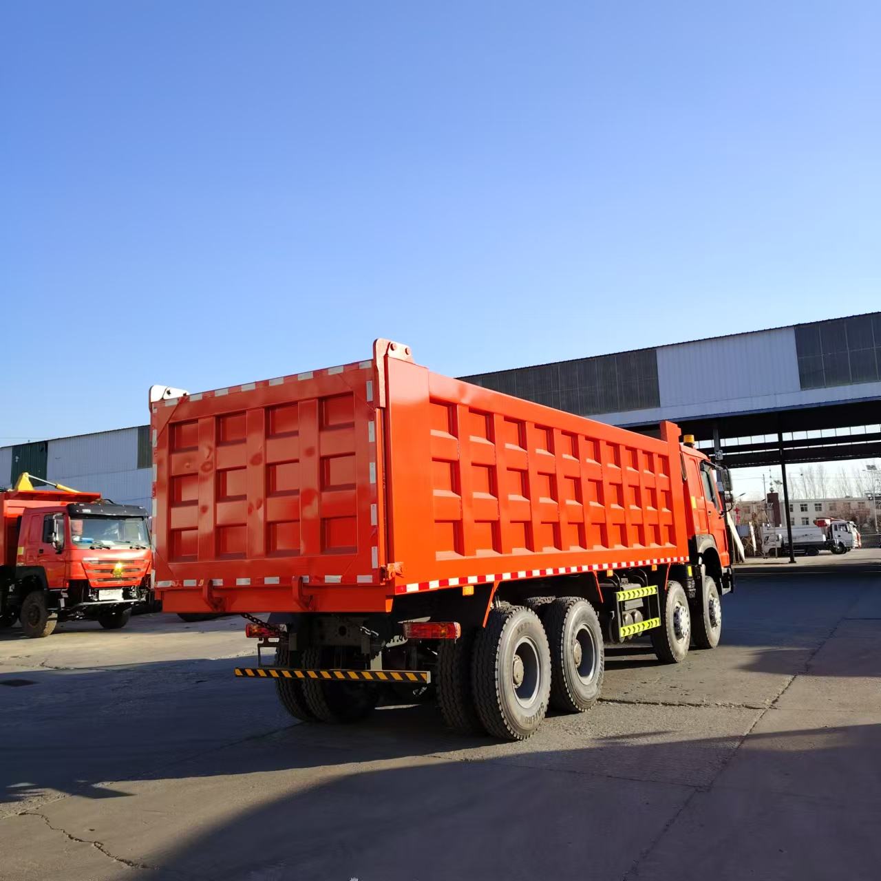 Howo 371HP Dump Truck 8*4 12 Wheels 40ton