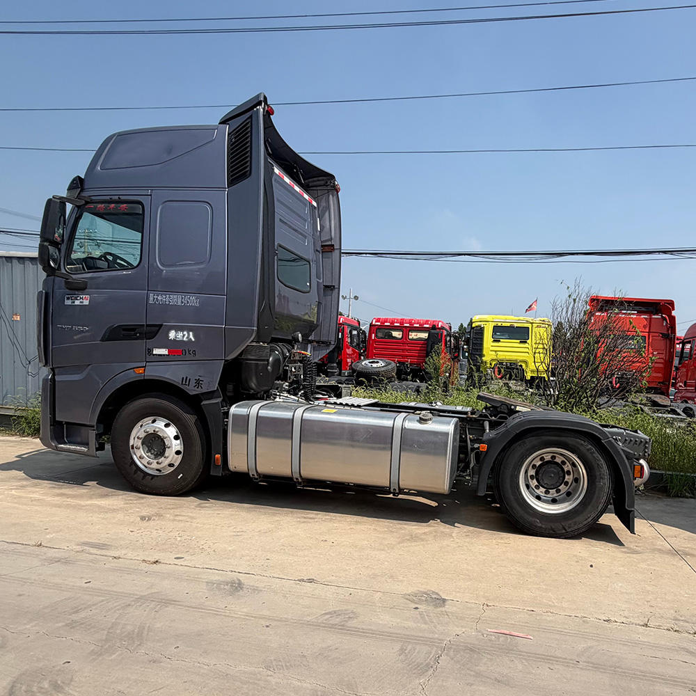 Sinotruk Howo TH7 4x2 Tractor Unit Reinforced Chassis Prime Mover for semi trailer towing