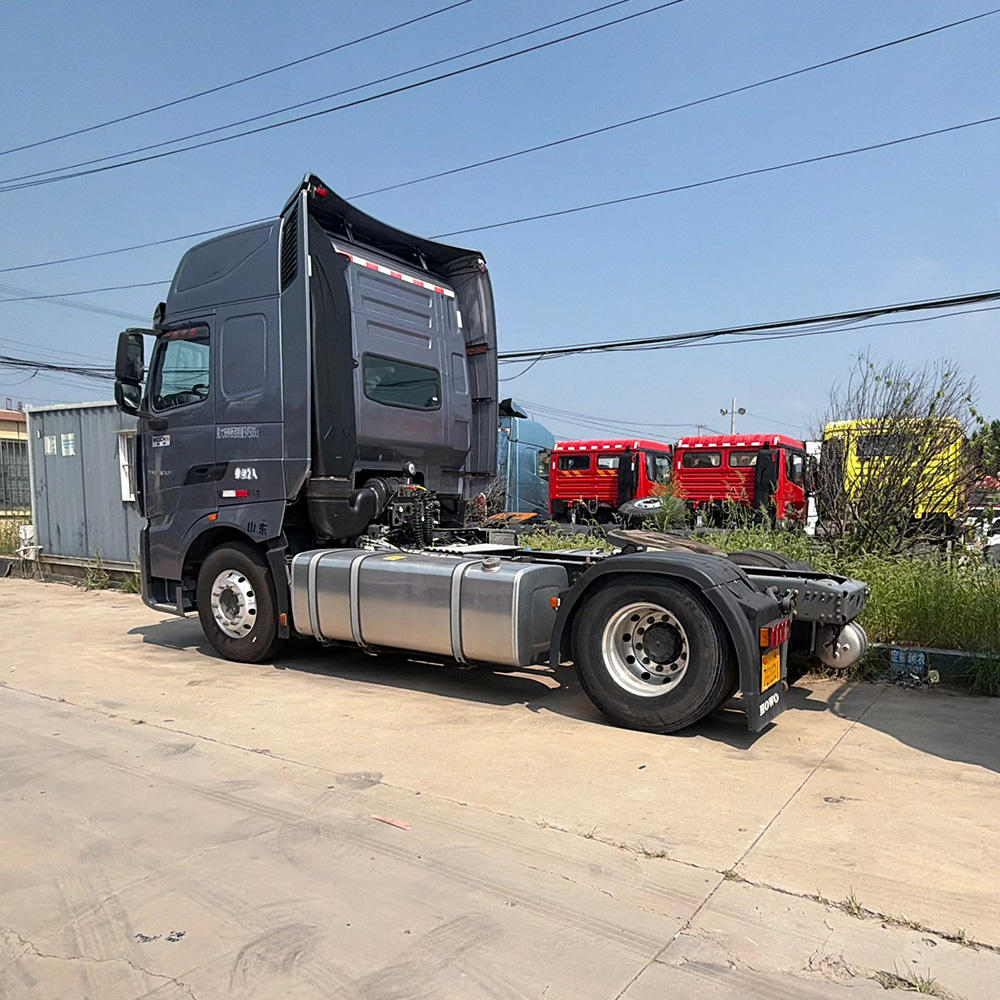 Sinotruk Howo TH7 4x2 Tractor Unit Reinforced Chassis Prime Mover for semi trailer towing
