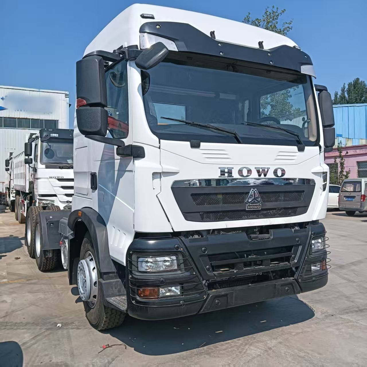Howo TX Tractor 430 with Strong Horsepower and High Applicability