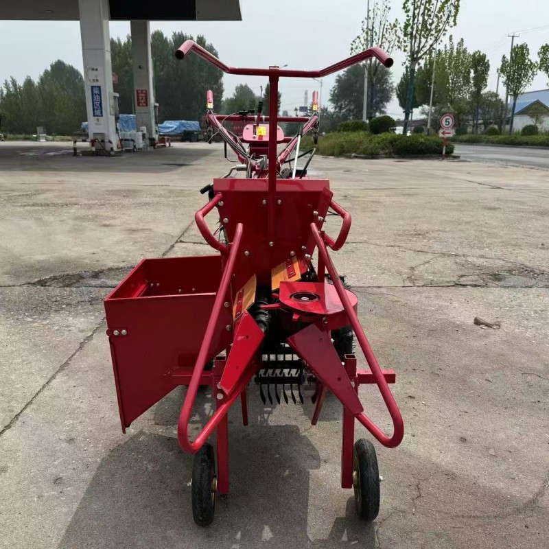 Hand-Pushed Corn Harvester-1