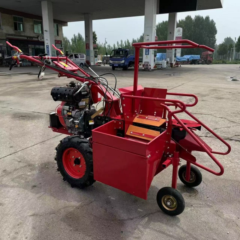 Hand-Pushed Corn Harvester-1