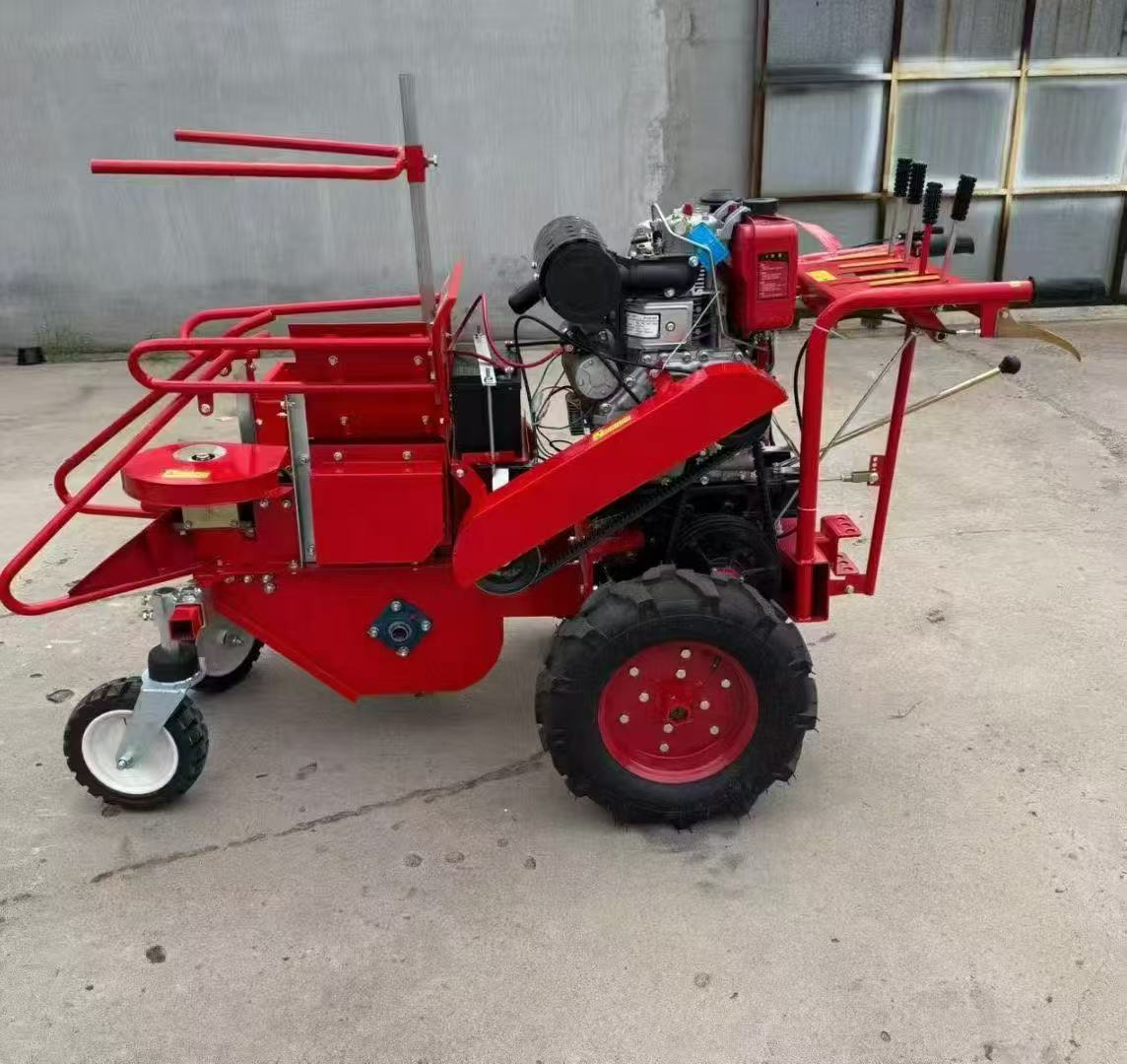 Hand-Pushed Corn Harvester-1