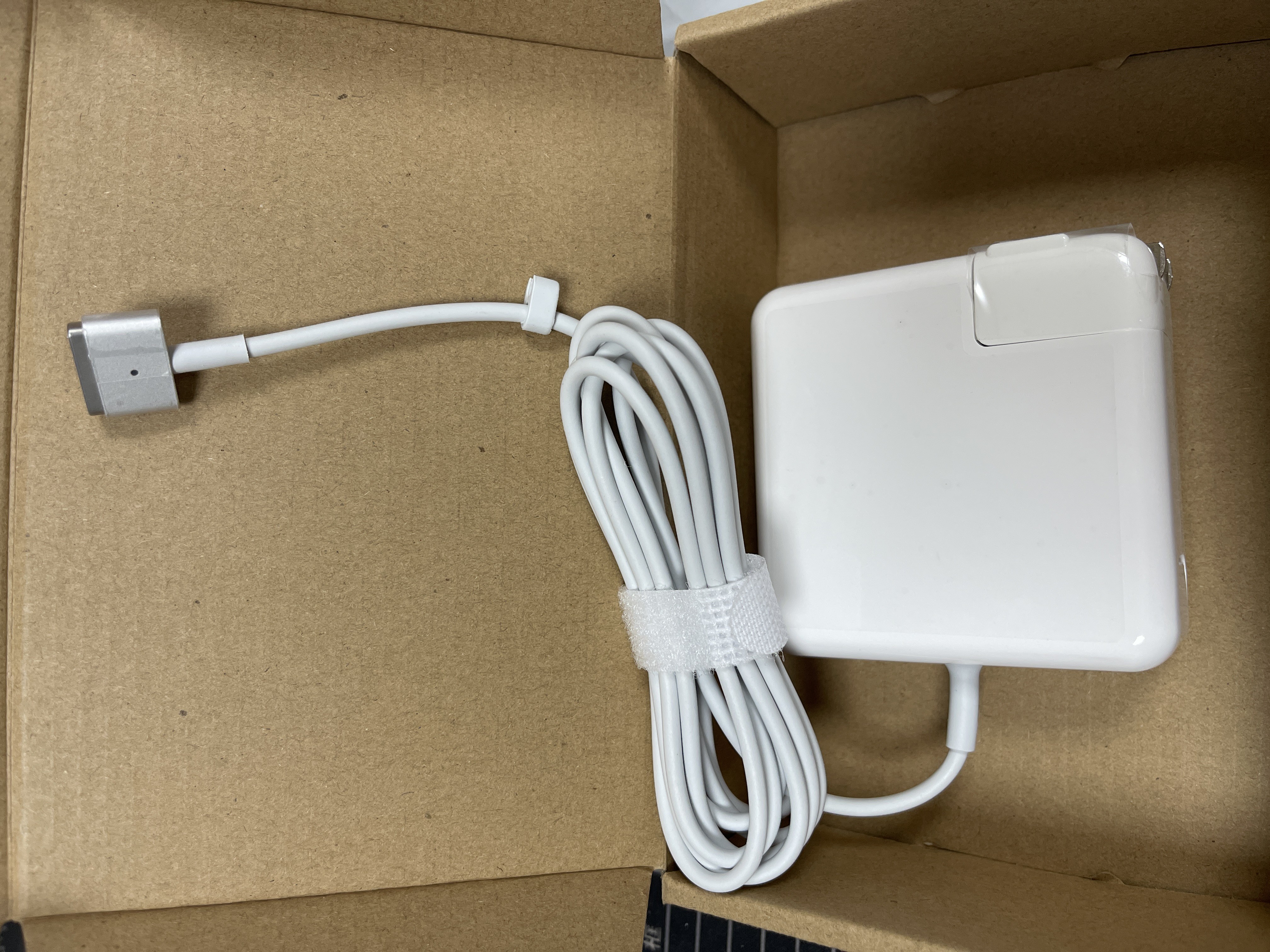 60W MagSafe 2 充电器 MacBook Pro（欧盟、美国、澳大利亚、英国插头）