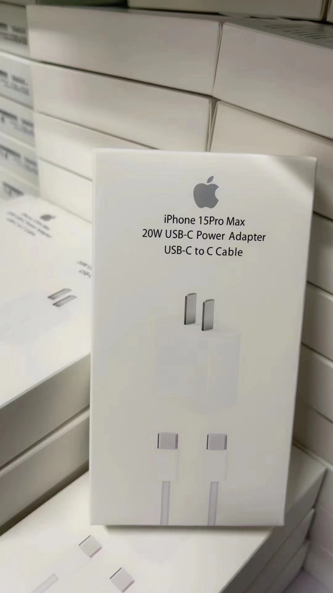 Kit de charge rapide 20W USB-C + câble USB-C vers USB-C conforme à l'UE pour iPhone 15 Pro Max | Vente directe d'usine