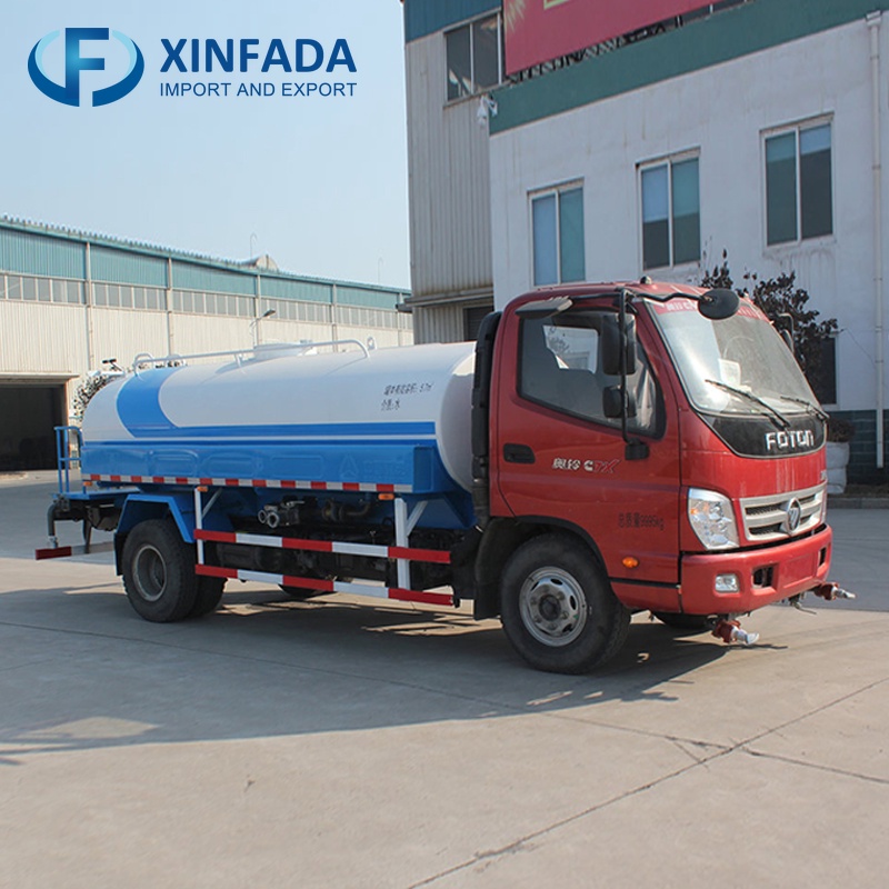 Foton Aoling CTX 156 Horsepower 4x2 Drive Water Sprinkler Truck