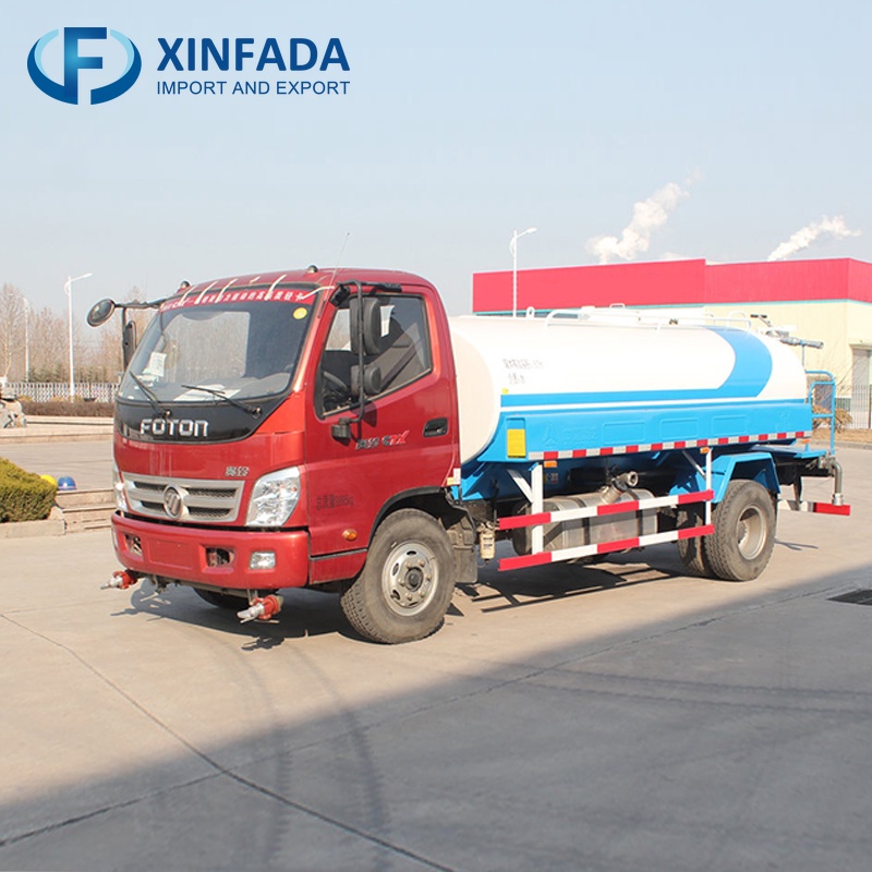 Foton Aoling CTX 156 Horsepower 4x2 Drive Water Sprinkler Truck