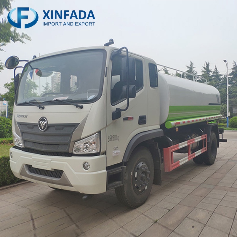 Foton Ruiwo Dajingang ES5 Landscaping Sprinkler Truck  160 Horsepower  4x2 Drive