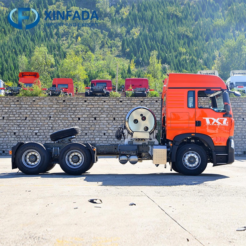 SINOTRUK HOWO TX7 Heavy-Duty Truck  480HP 6x4 Drive LNG Tractor