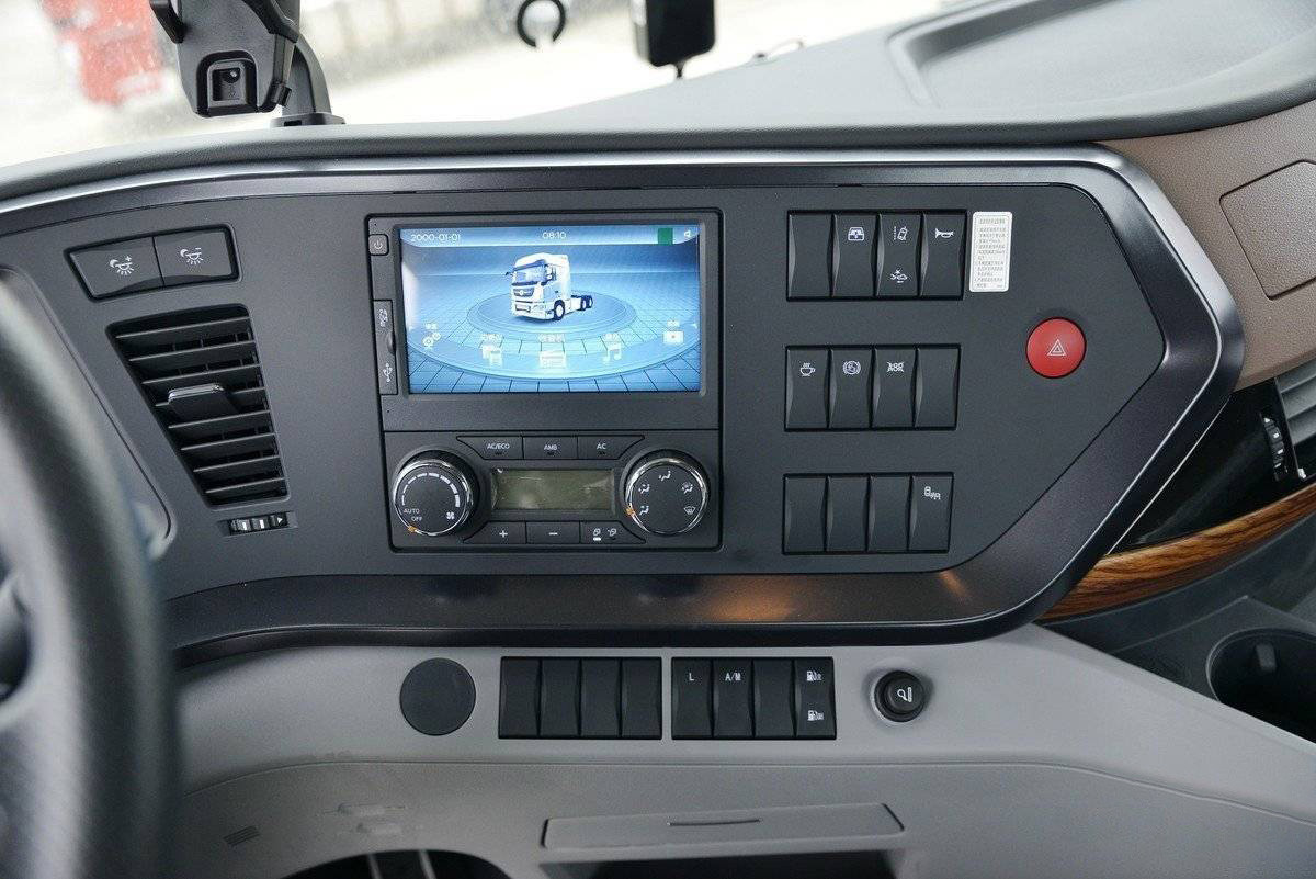 东风6 Which top-tier heavy-duty truck offers the most comfort? Jiefang, Dongfeng, Sinotruk, Shacman, or Foton?