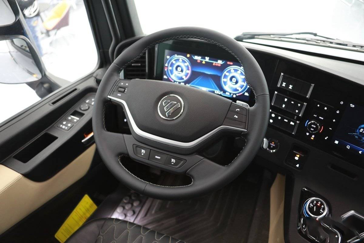 福田3 Which top-tier heavy-duty truck offers the most comfort? Jiefang, Dongfeng, Sinotruk, Shacman, or Foton?