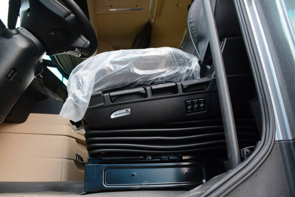 福田6 Which top-tier heavy-duty truck offers the most comfort? Jiefang, Dongfeng, Sinotruk, Shacman, or Foton?