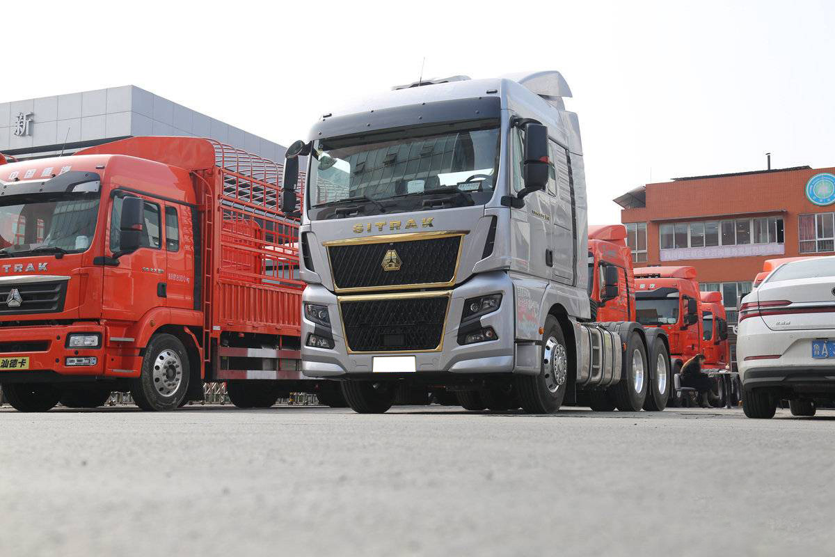 重汽1 Which top-tier heavy-duty truck offers the most comfort? Jiefang, Dongfeng, Sinotruk, Shacman, or Foton?