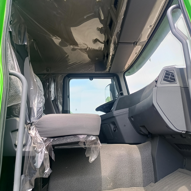 Camion benne basculant XCMG G7 375 HP 6x4 à 10 roues à vendre