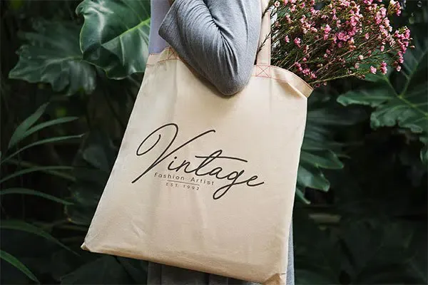 Jute or Cotton Canvas Bags for Women? Which one should you buy?
