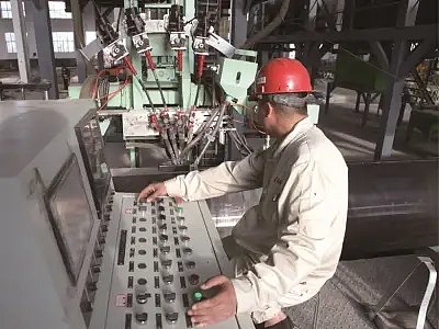 Четырехпроводная внутренняя сварочная машина