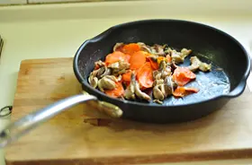 Carottes Sautées aux Intestins de Porc