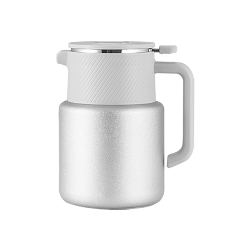 Gourde isotherme HZIB avec couvercle intérieur en titane