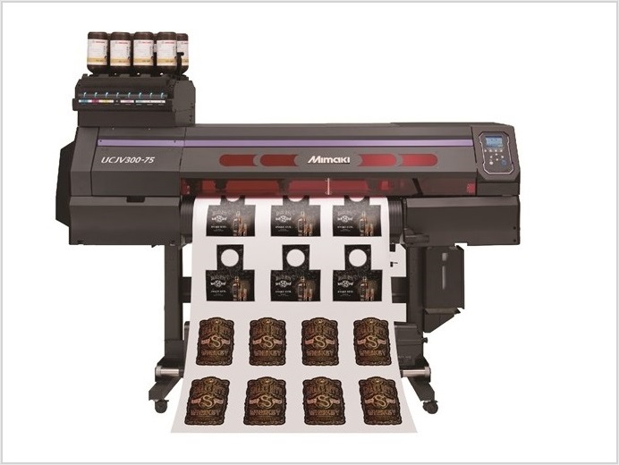 UCJV300-75: Integrated printing and cutting, accelerating small-batch label production.
