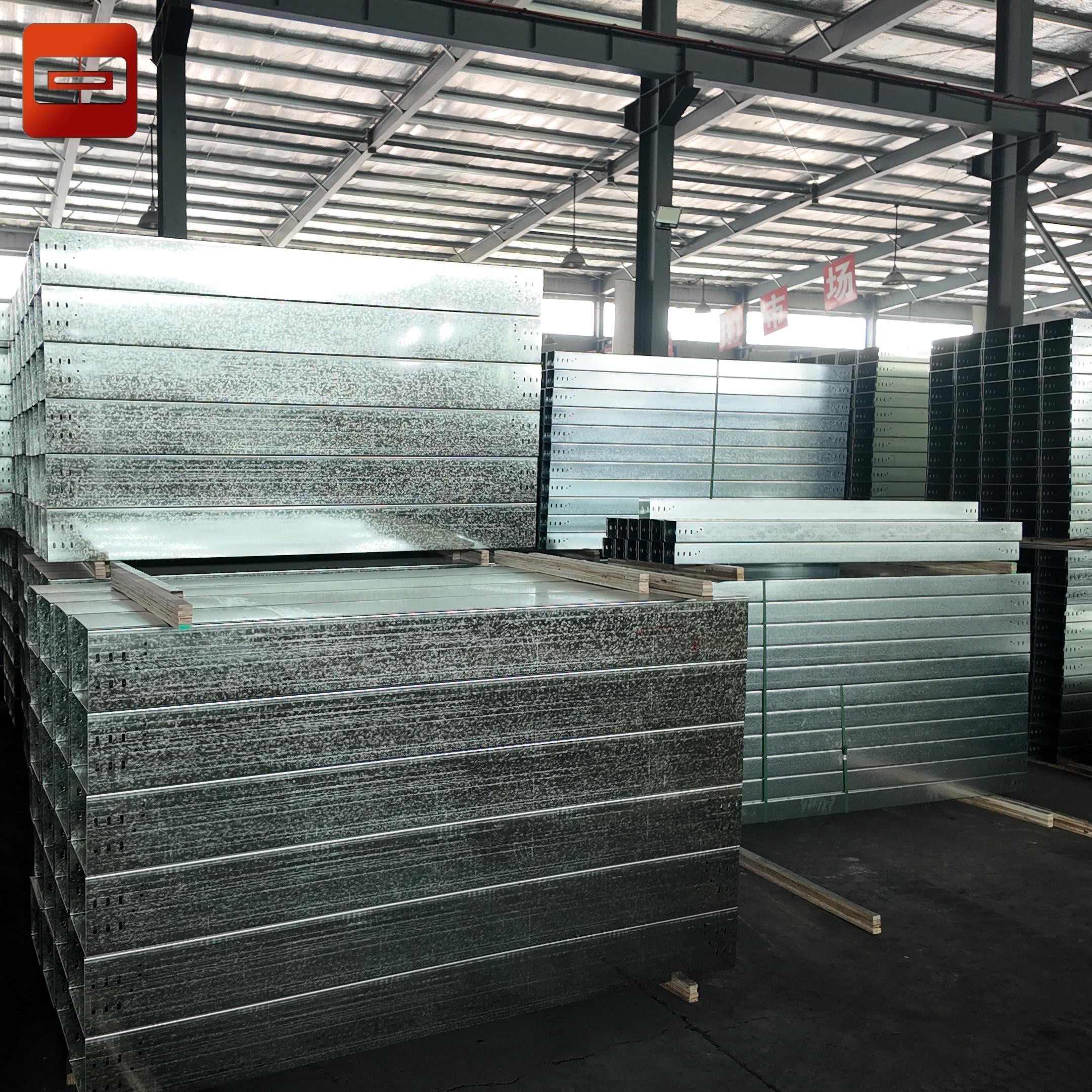 Bandeja de cables galvanizada en caliente