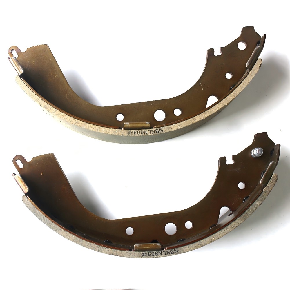 Brake pads are compatible for Toyota Land Cruiser LC79 (04495-60080)
