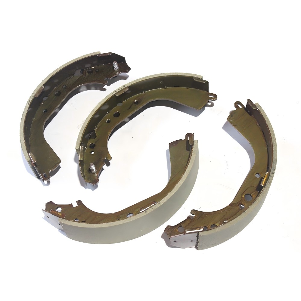 Brake pads are compatible for Toyota Land Cruiser LC79 (04495-60080)