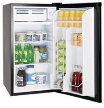 Compact refrigerator