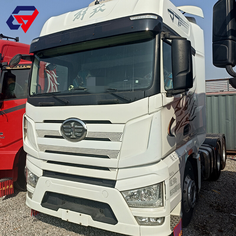 شاحنة FAW Jiefang J7 الثقيلة 560 حصان 6x4 جرار