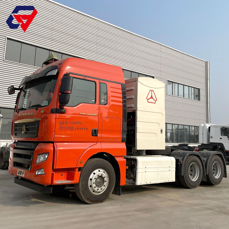 شاحنة سينوتورك C7H الثقيلة 440 حصان 6x4 جرار غاز طبيعي مضغوط