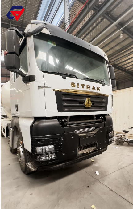 شاحنة خلط الأسمنت SINOTRUK SITRAK 8x4