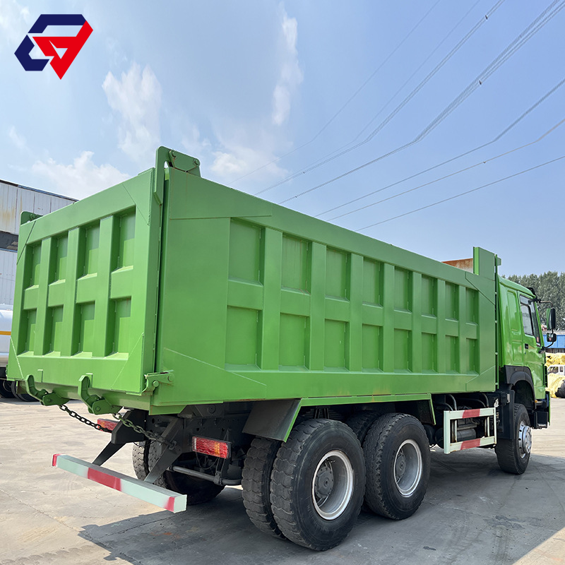 Sinotruk Howo 6x4 371HP Camion à benne basculante