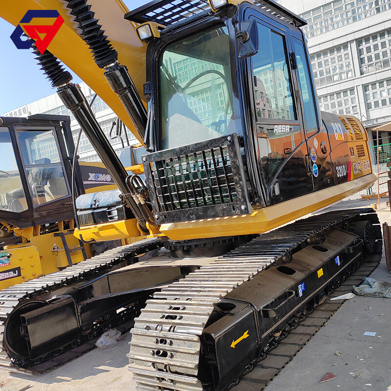 Excavatrice sur chenilles Cat 320D