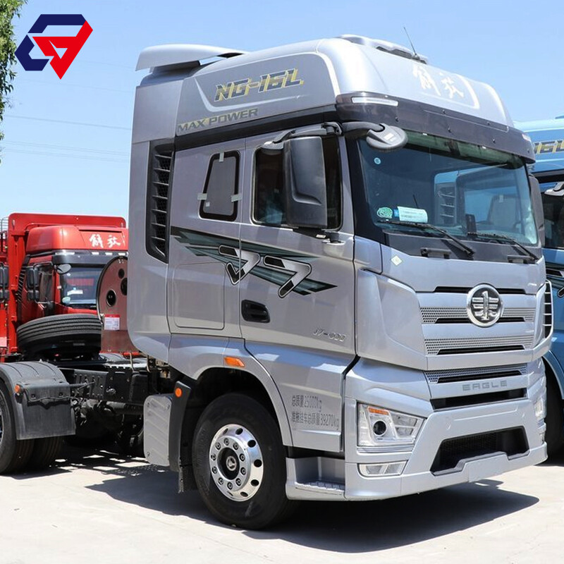 Camion lourd Faw J7 600HP 6x4 tracteur à boîte automatique GNL