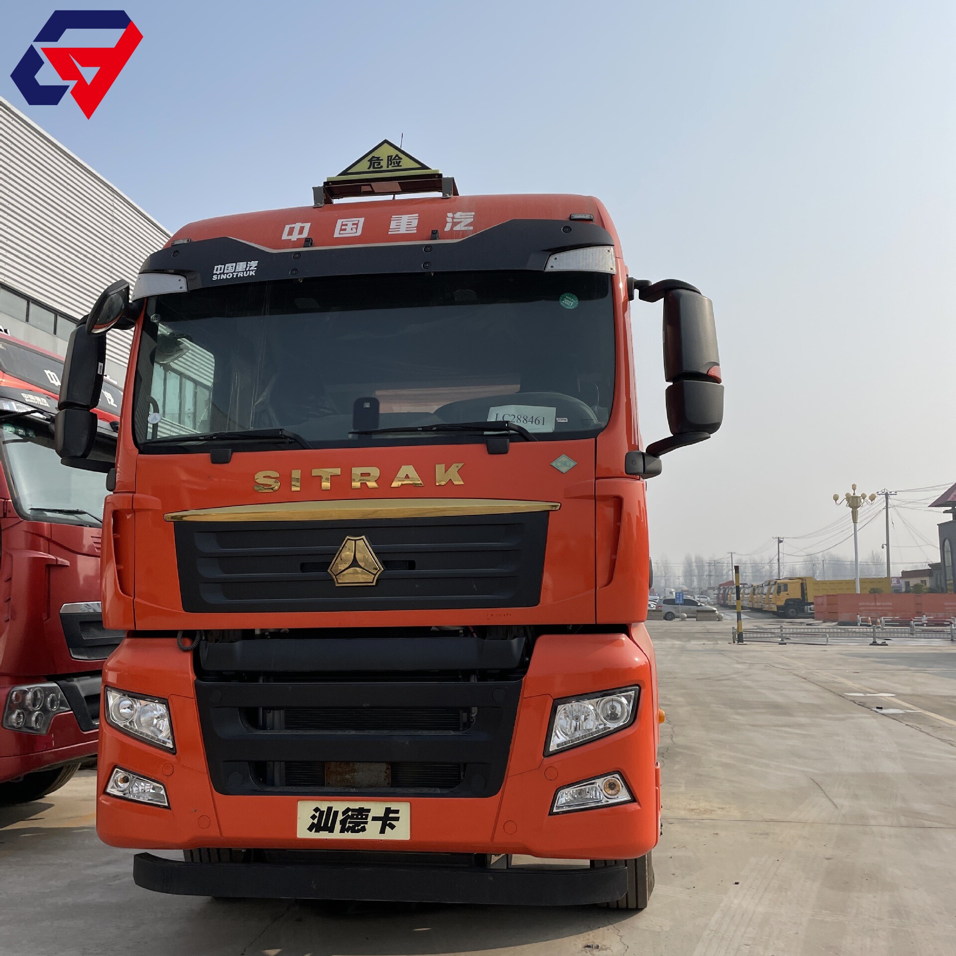 Sinotruk C7H Camion Lourd 440HP 6x4 Tracteur GNC