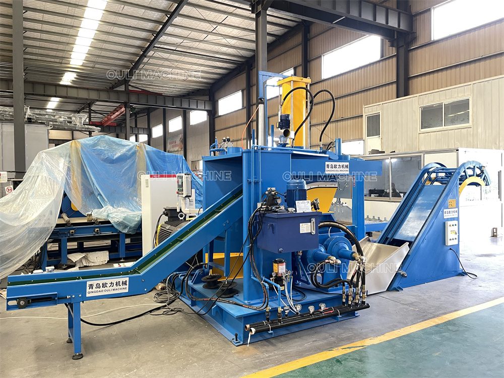 Pneumatic ram rubber kneader machine