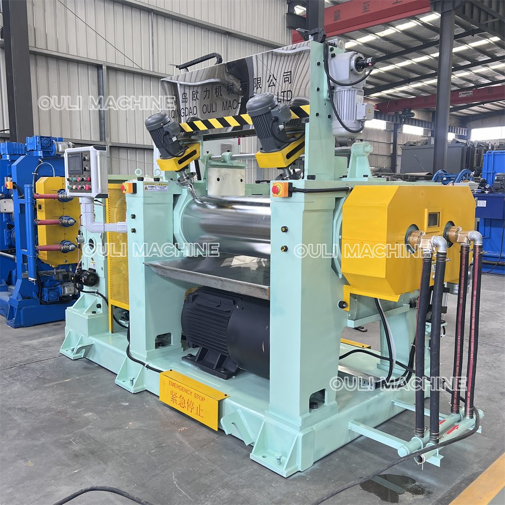 Compact design rubber mixing mill