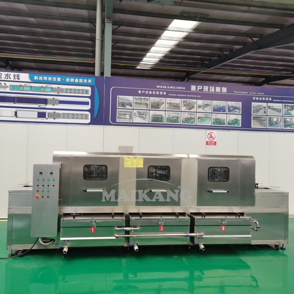 Machine à laver les caisses