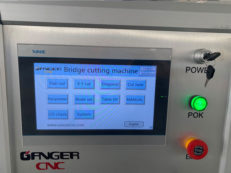 Machine de découpe à pont 4 axes GQ-3220BM (4+1)