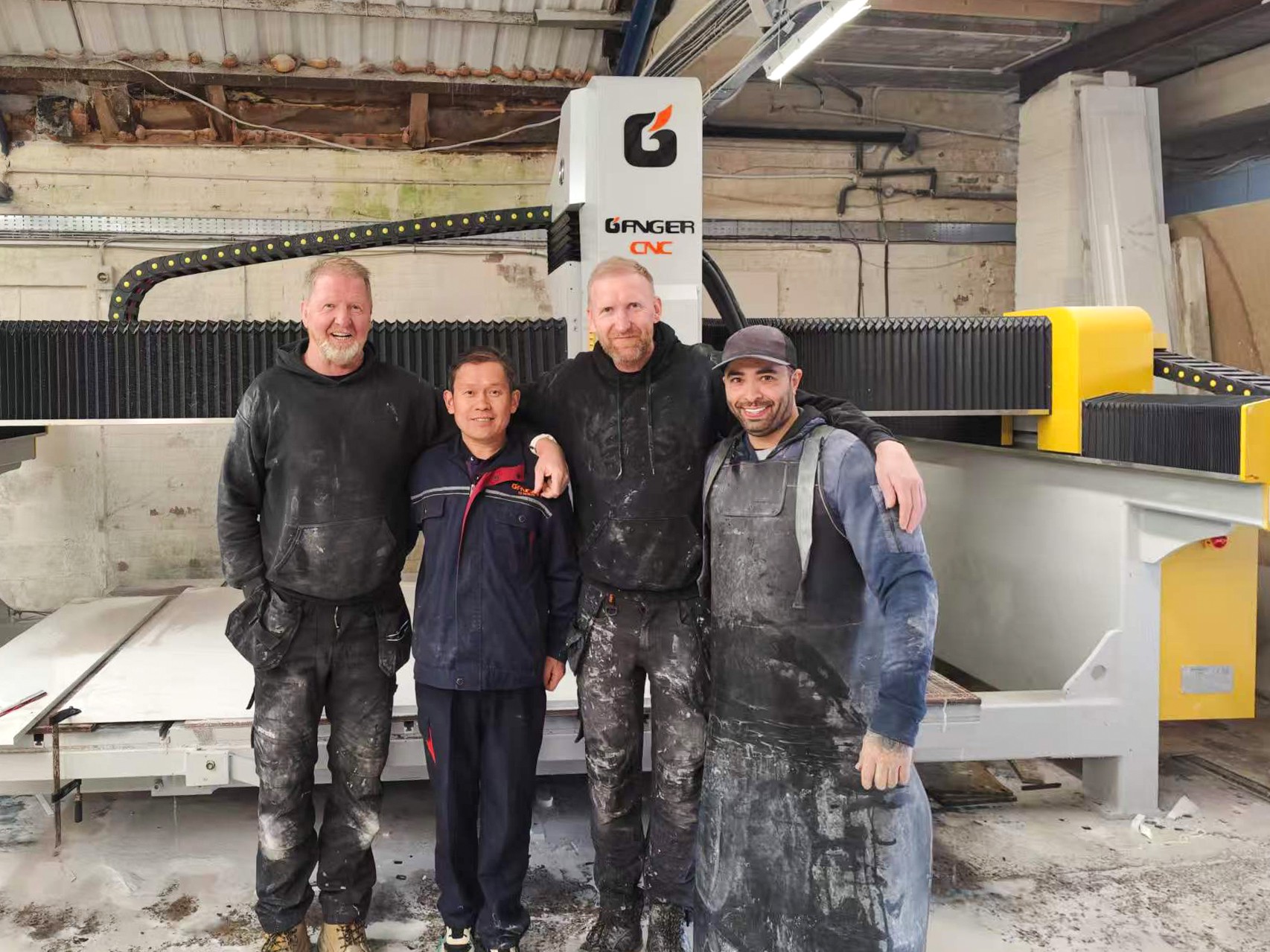 Jinan Ganger CNC achève la formation sur machine pour les clients britanniques Jinan Ganger CNC achève la formation sur machine pour les clients britanniques