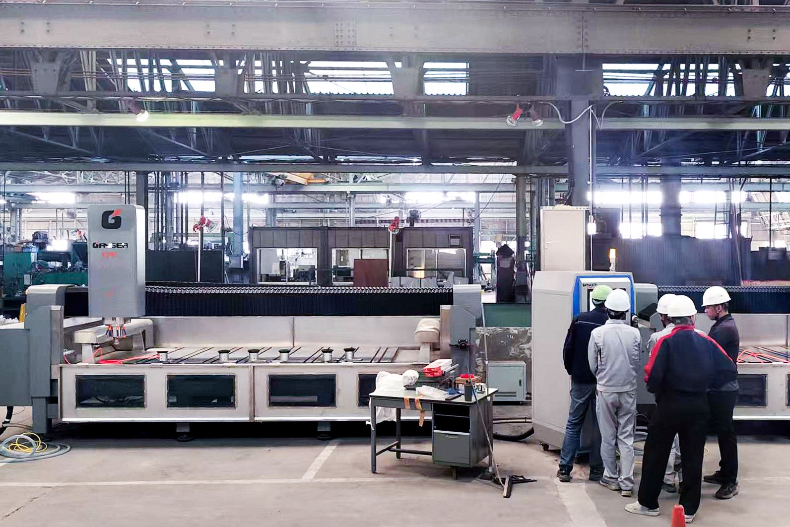Ganger CNC accompagne son partenaire japonais avec une formation sur site au 3015ATC