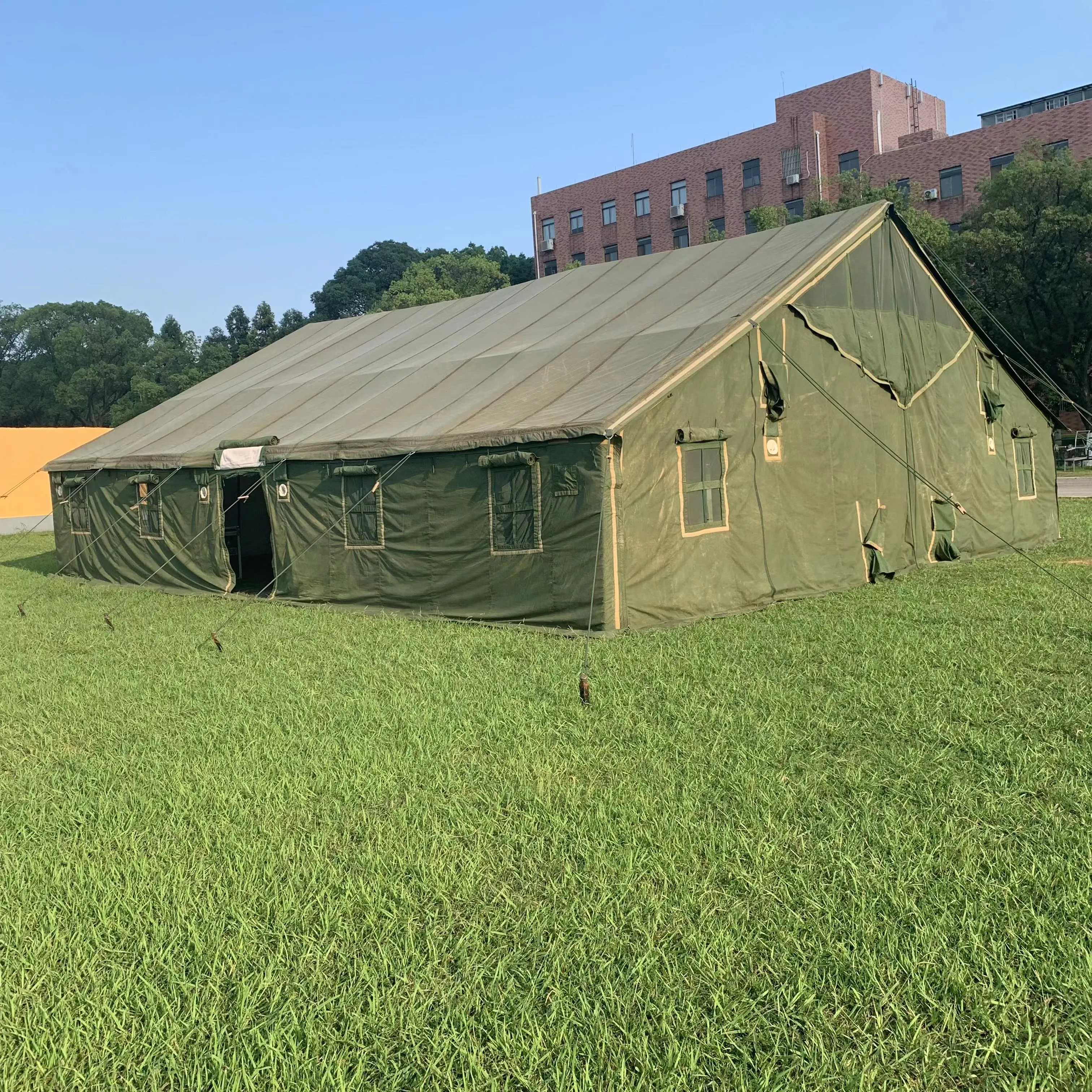 108-Square-Meter Large Tent