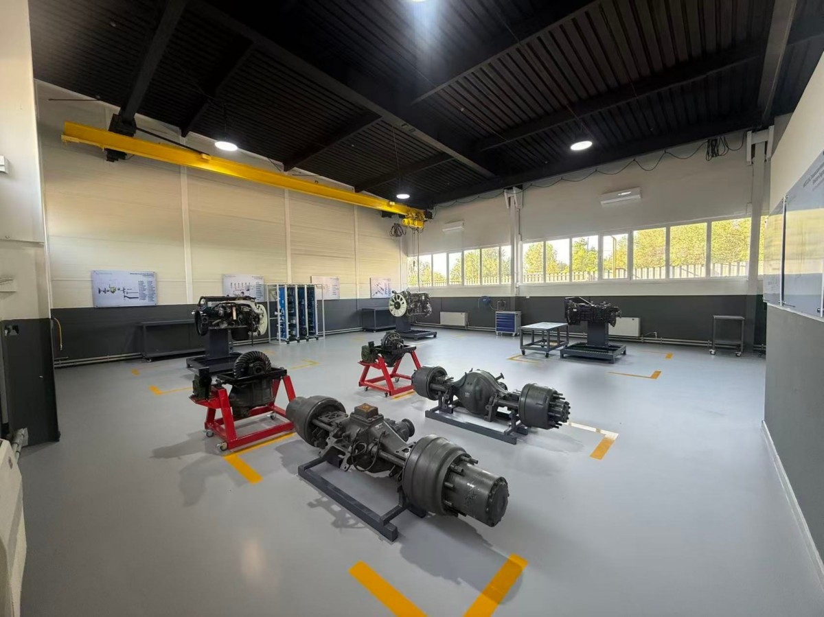 SINOTRUK Institute in Kazakhstan Officially Begins Operations (1)