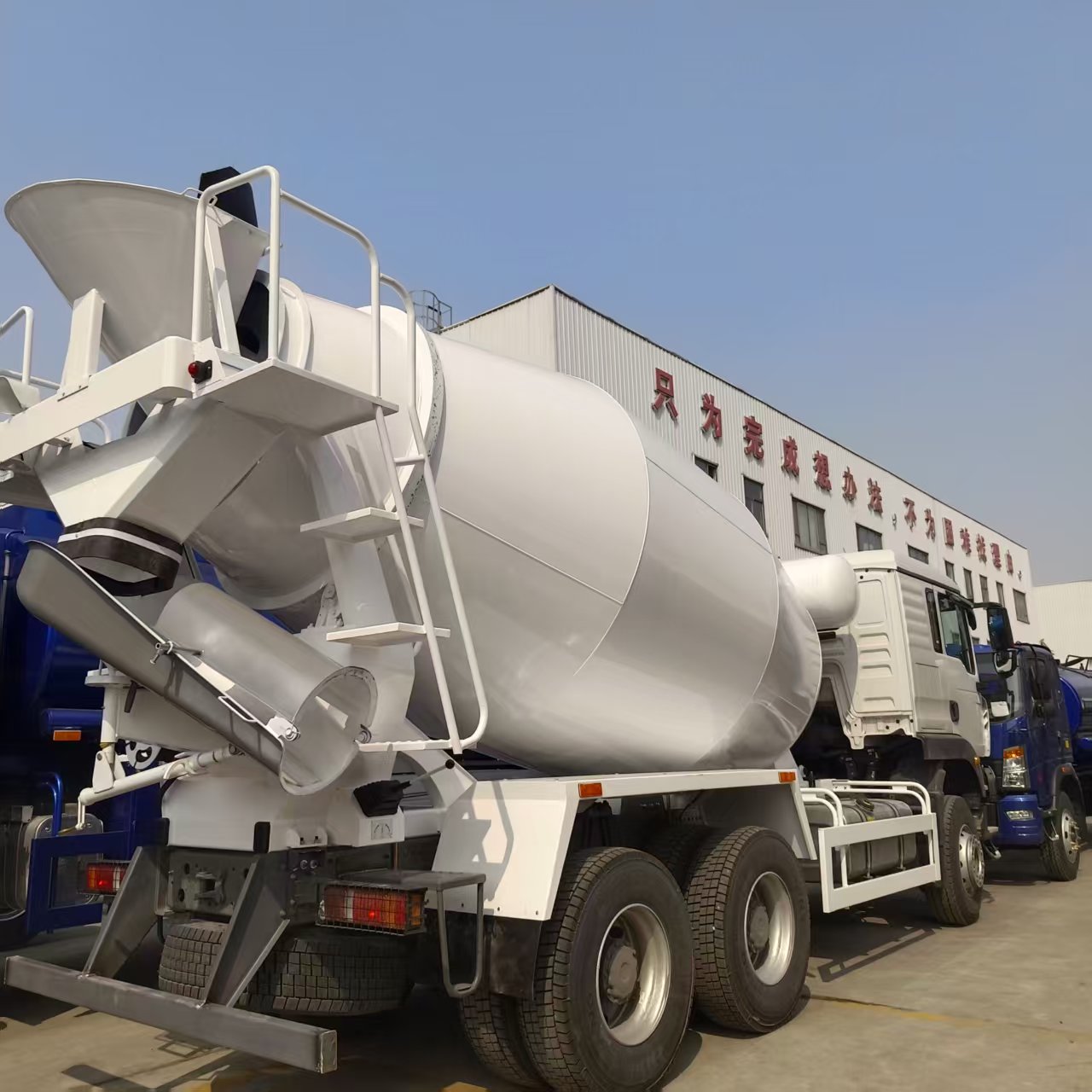 HOWO TX 6×4 Concrete Mixer Truck